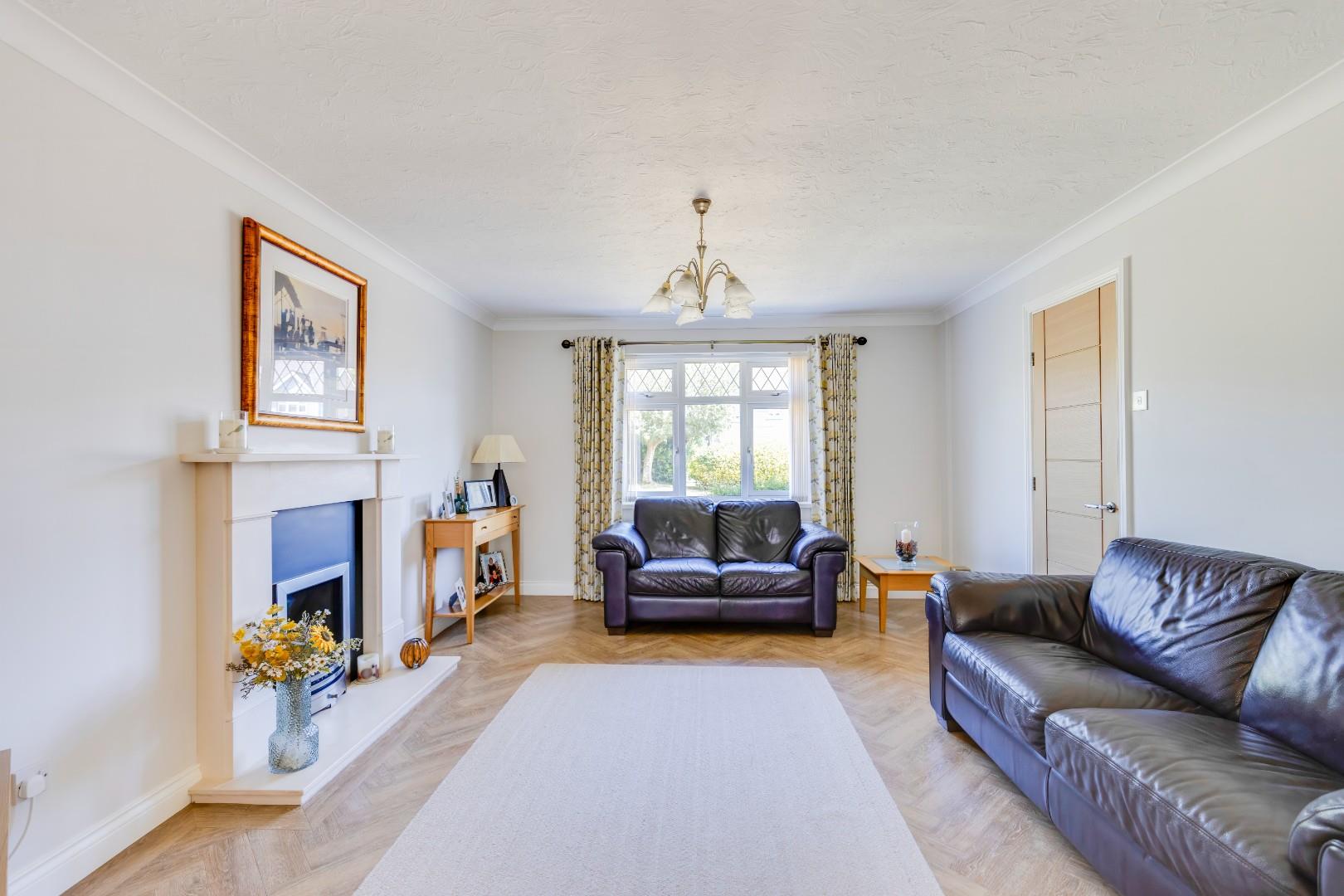 22 Heol Pentre'r Felin, Llantwit Major, Vale Of Glamorgan, CF61 2XS